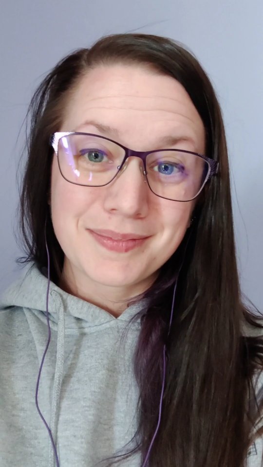 Releasing Feb 19: books 3 and 3.5 🧚‍♀️

Genre: YA high fantasy

✨ Fae courts
✨ Multiple POVs
✨ Fade-to-black romance 
✨ Found family
✨ Tons of sister and mother drama
✨ Elemental magic
✨ Plot twists

"like ACOTAR mashed with Tinkerbell"
"a fascinating blend of romance and fantasy"
"a unique and wonderful take on fairies"

#bookreels #bookreel #bookishreels #fae #faeries #bookstareels #newreleases #fantasybookstagram #yafantasy #lightoffaerie #yafantasyseries #youngadultbooks #fantasyreads #fantasyauthor #reelbook #bookreelsofinstagram #faeriemagic